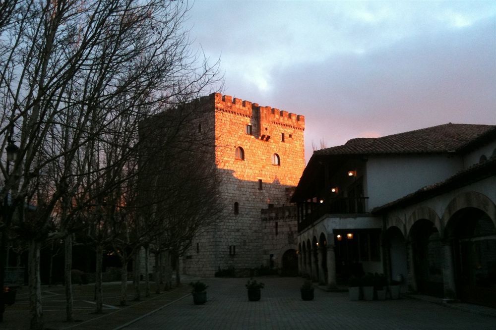 Landa Hotel Burgo Kültér fotó The Despot Stefan Tower